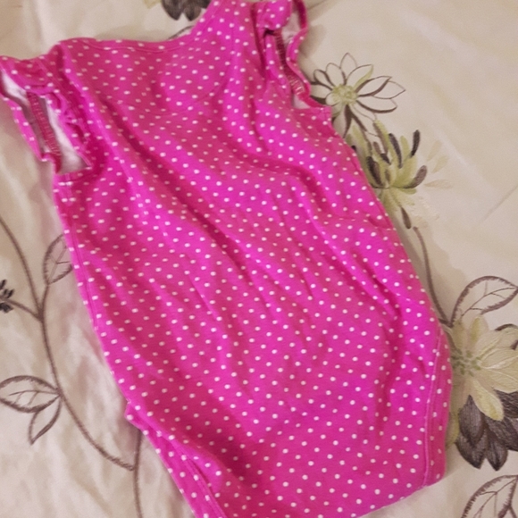 size 9M baby girls cute polka dotted onesie - Picture 6 of 7
